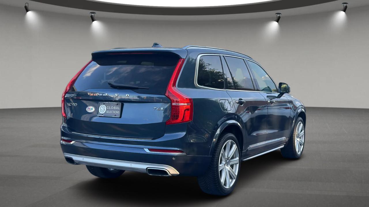 Volvo XC90 photo 7