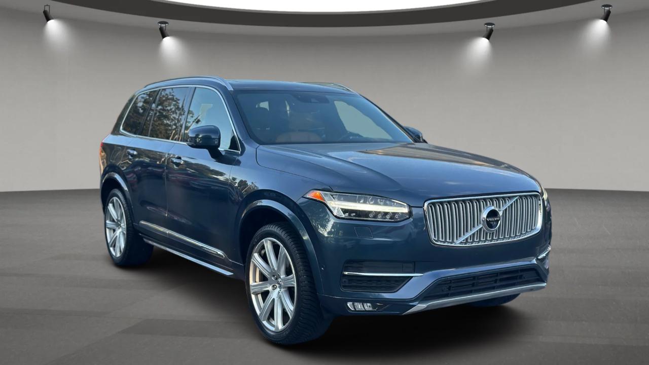 Volvo XC90 photo 9