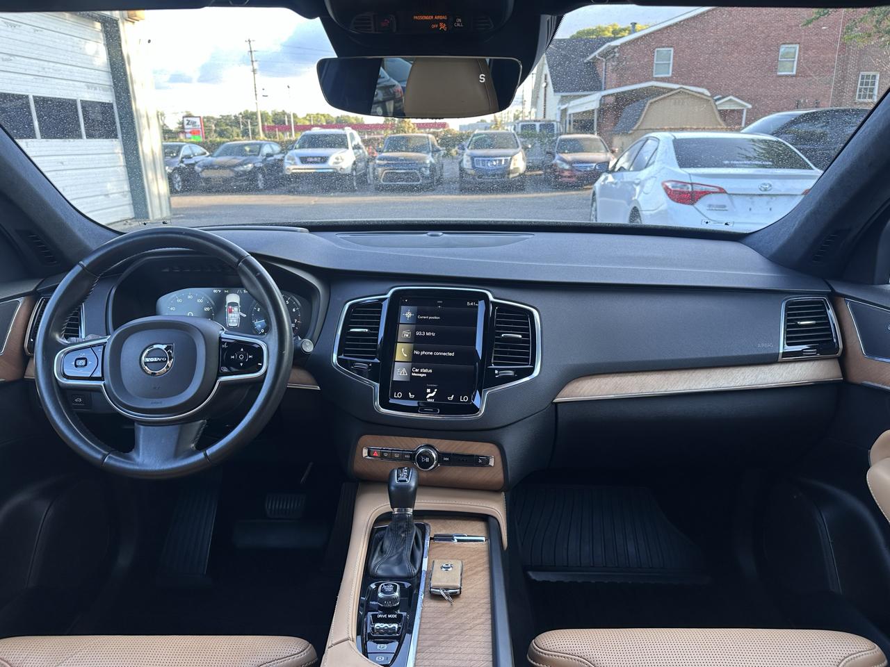 Volvo XC90 photo 15