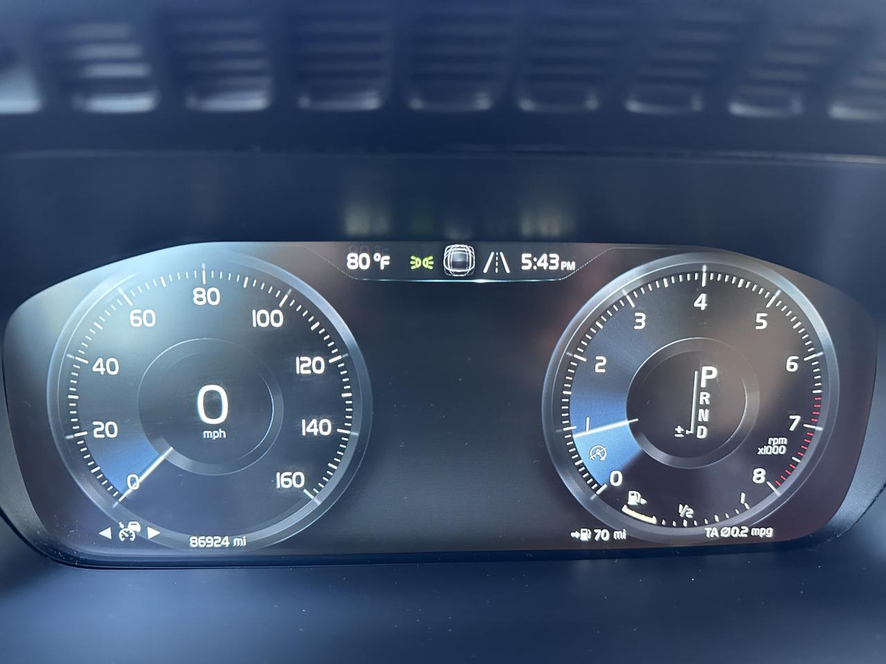 Volvo XC90 photo 32