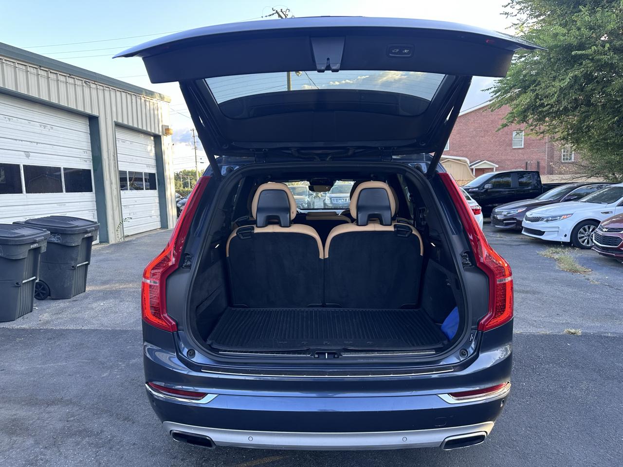 Volvo XC90 photo 40