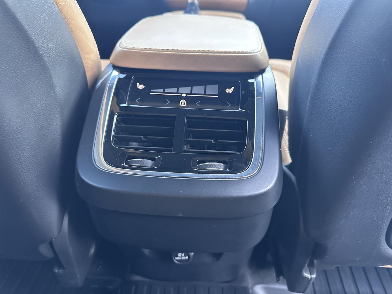 Volvo XC90 photo 41
