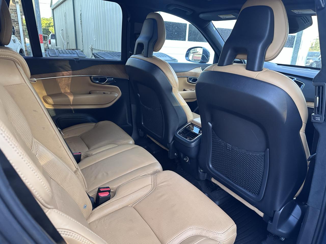 Volvo XC90 photo 25