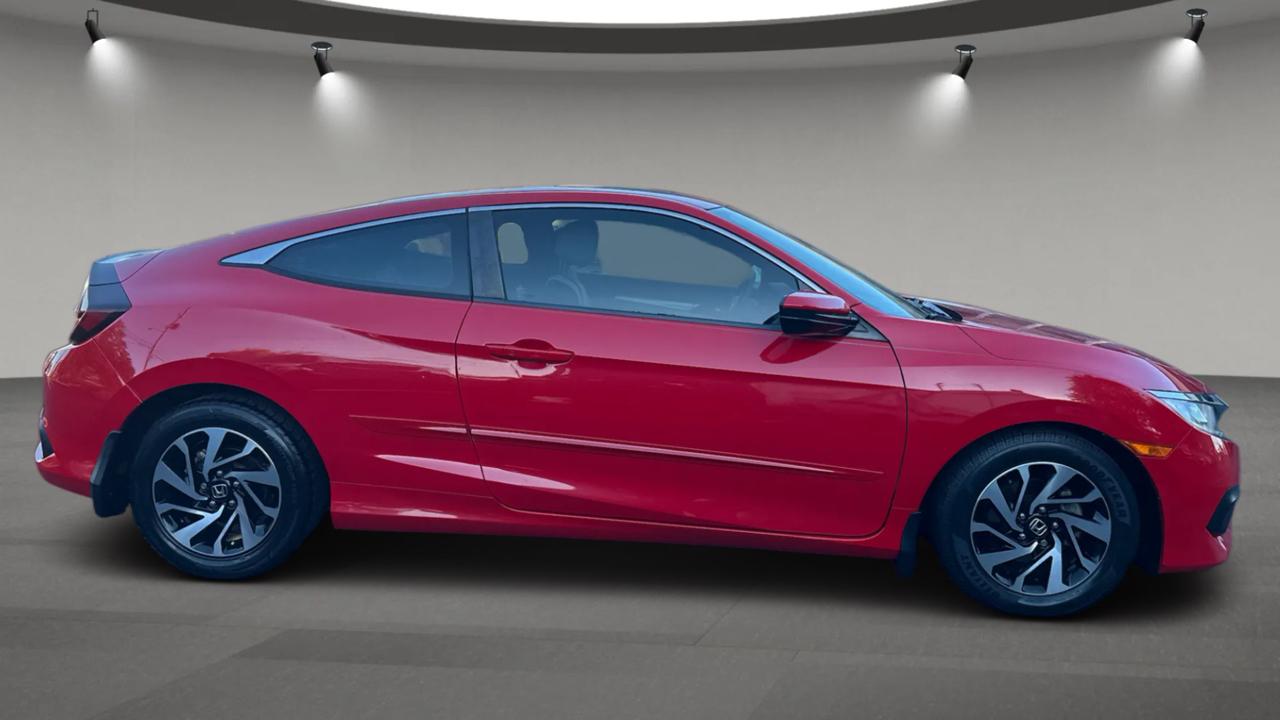 Honda Civic photo 9