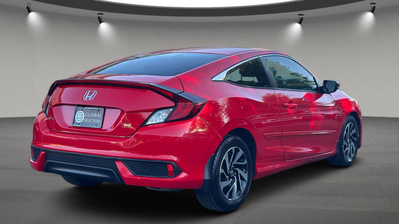 Honda Civic photo 8
