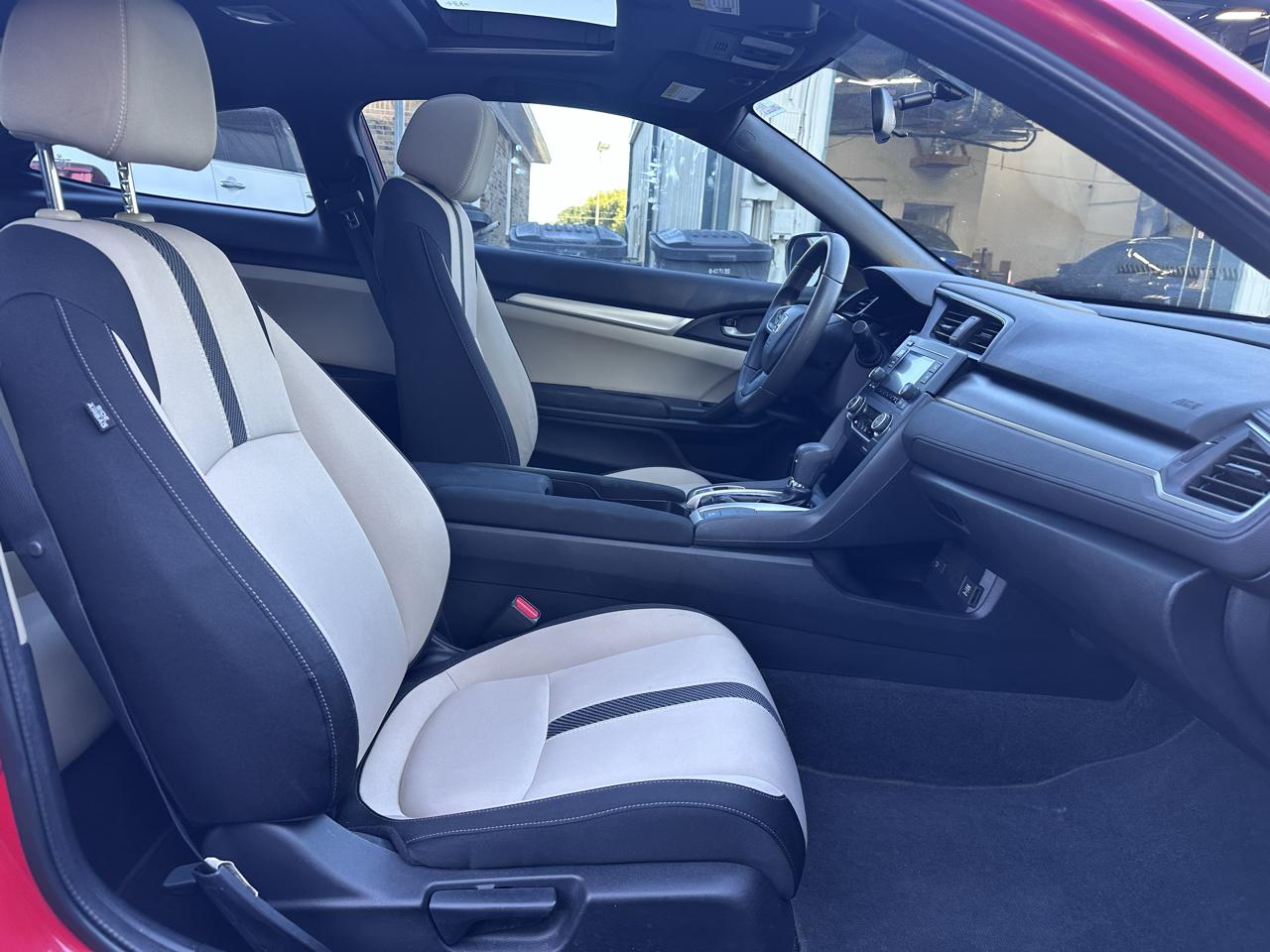 Honda Civic photo 26