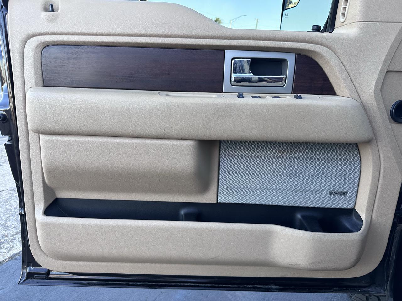 Ford F-150 King Ranch 4WD SuperCrew 5.5' Box 2014