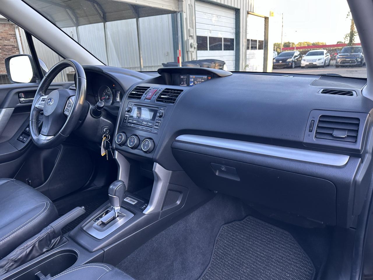 Subaru Forester 2.5i Limited 2014