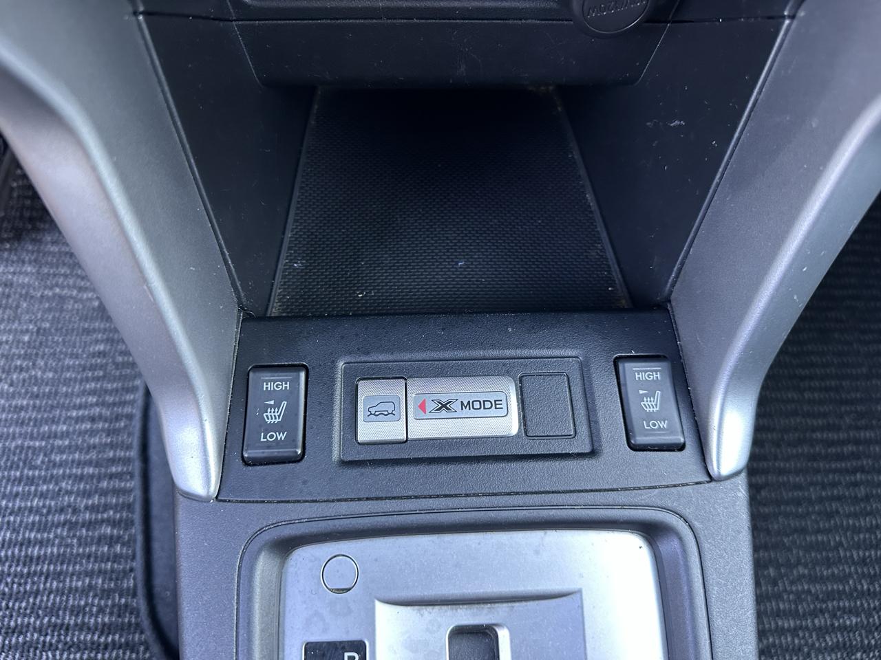 Subaru Forester 2.5i Limited 2014