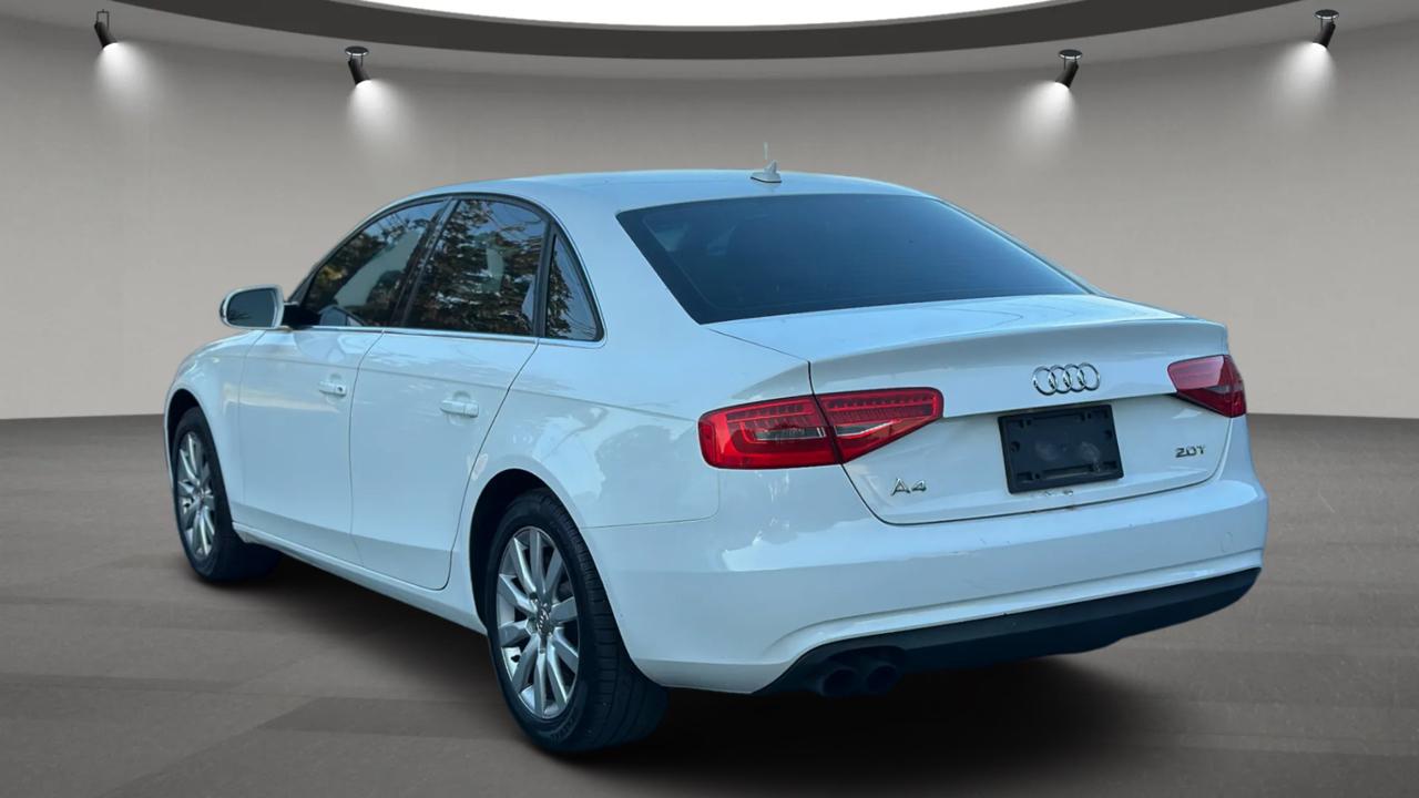 Audi A4 2.0 T Sedan FrontTrak Multitronic 2013