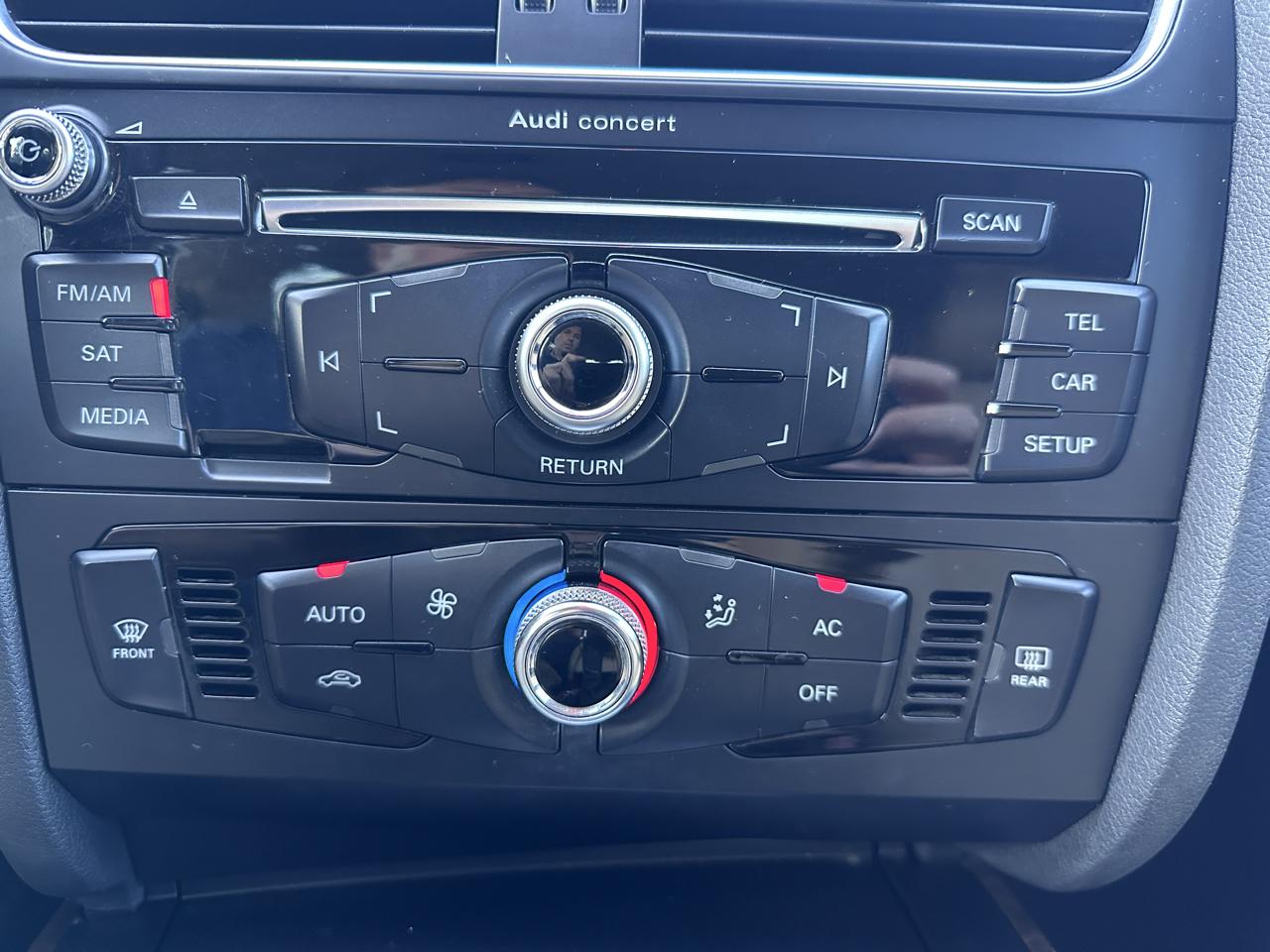 Audi A4 2.0 T Sedan FrontTrak Multitronic 2013