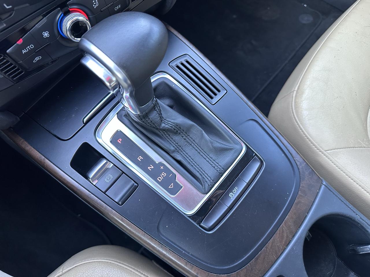 Audi A4 2.0 T Sedan FrontTrak Multitronic 2013