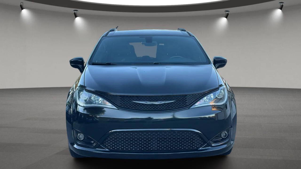 Chrysler Pacifica Touring-L Plus 2018