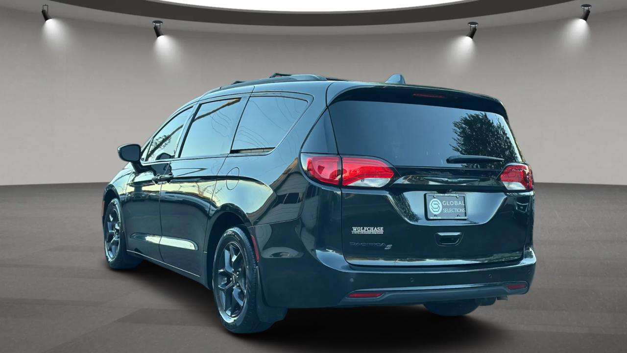 Chrysler Pacifica Touring-L Plus 2018
