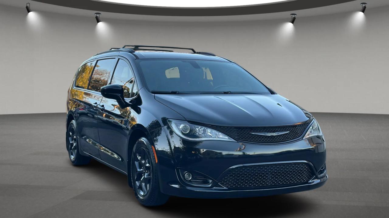 Chrysler Pacifica Touring-L Plus 2018