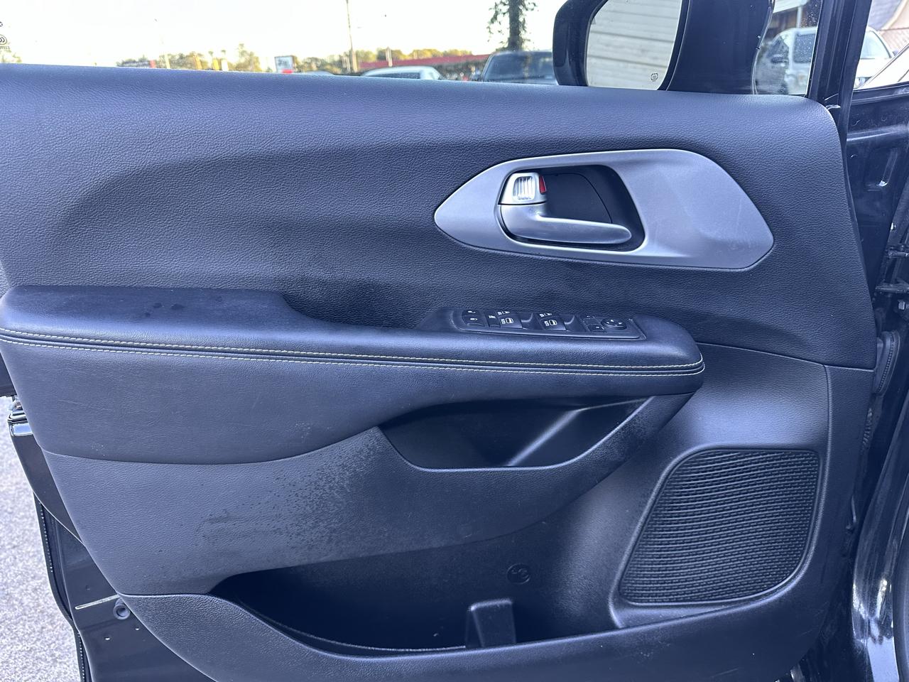 Chrysler Pacifica Touring-L Plus 2018