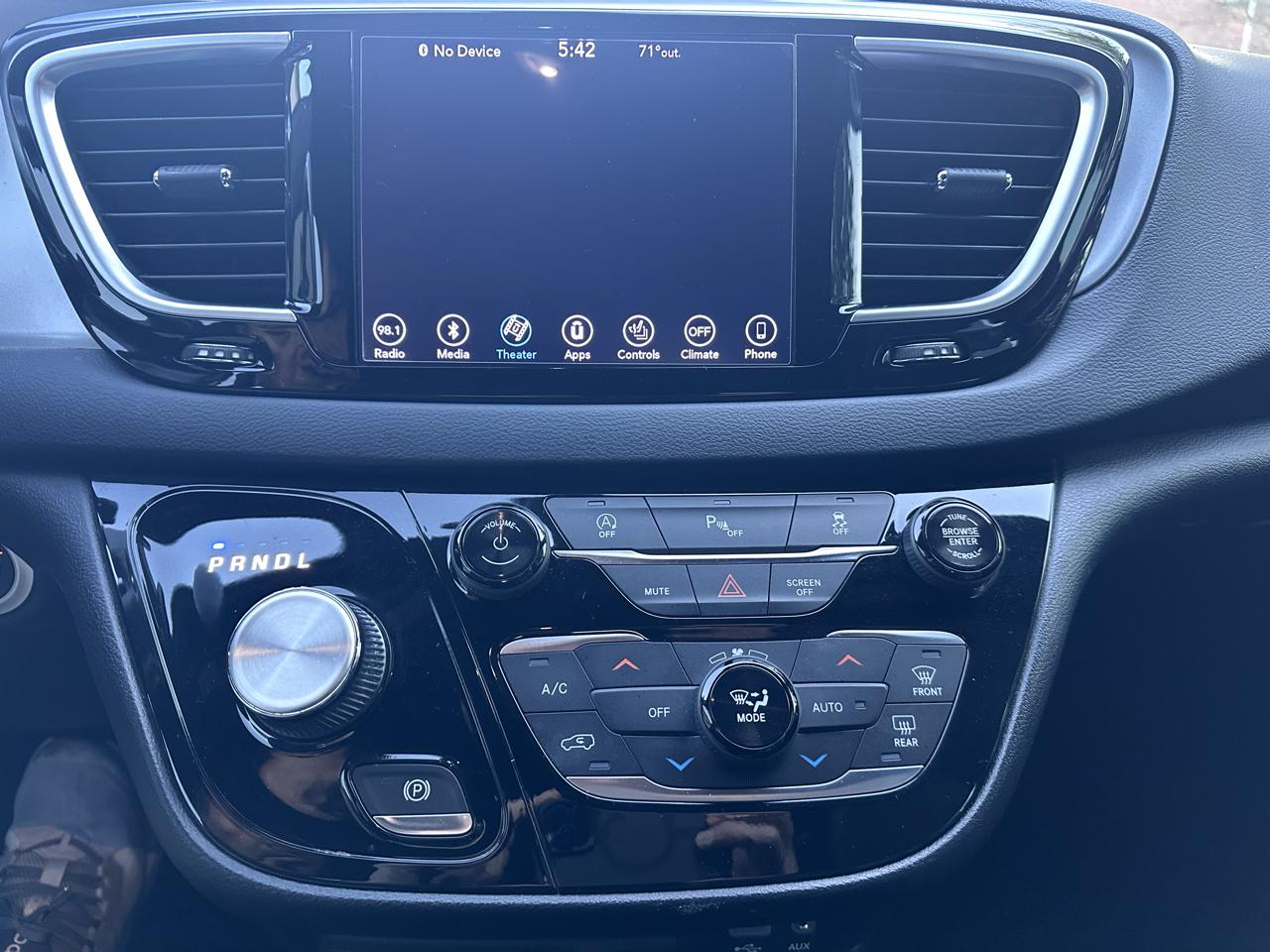 Chrysler Pacifica Touring-L Plus 2018
