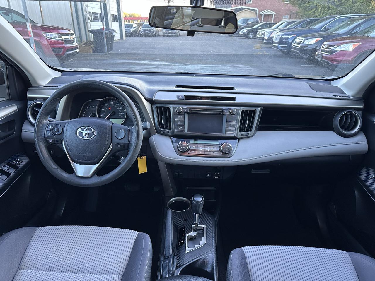 Toyota RAV4 XLE FWD 2013