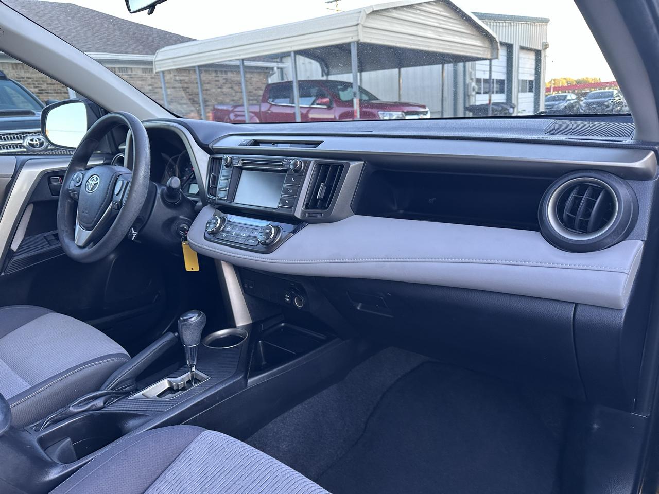 Toyota RAV4 XLE FWD 2013
