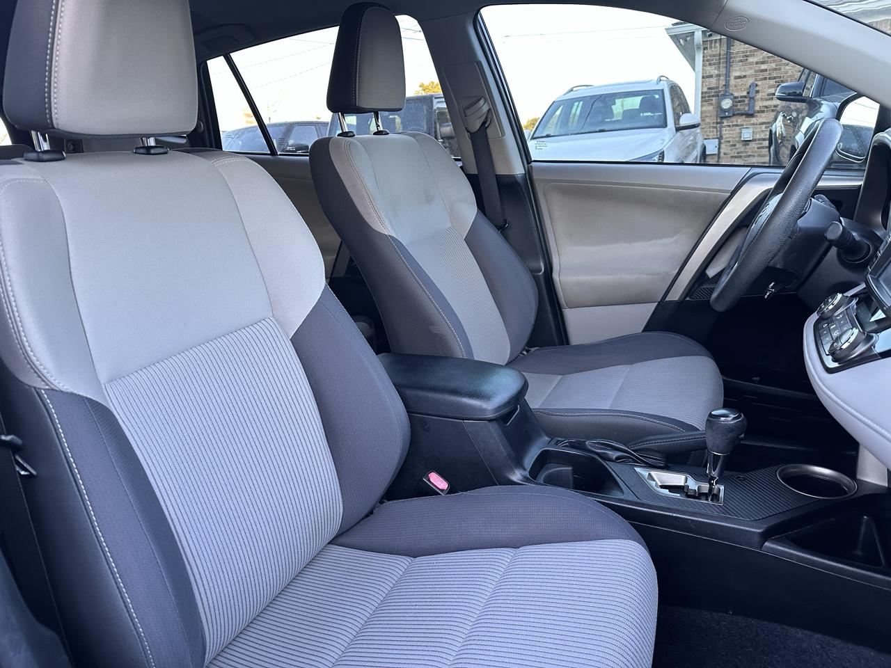 Toyota RAV4 XLE FWD 2013
