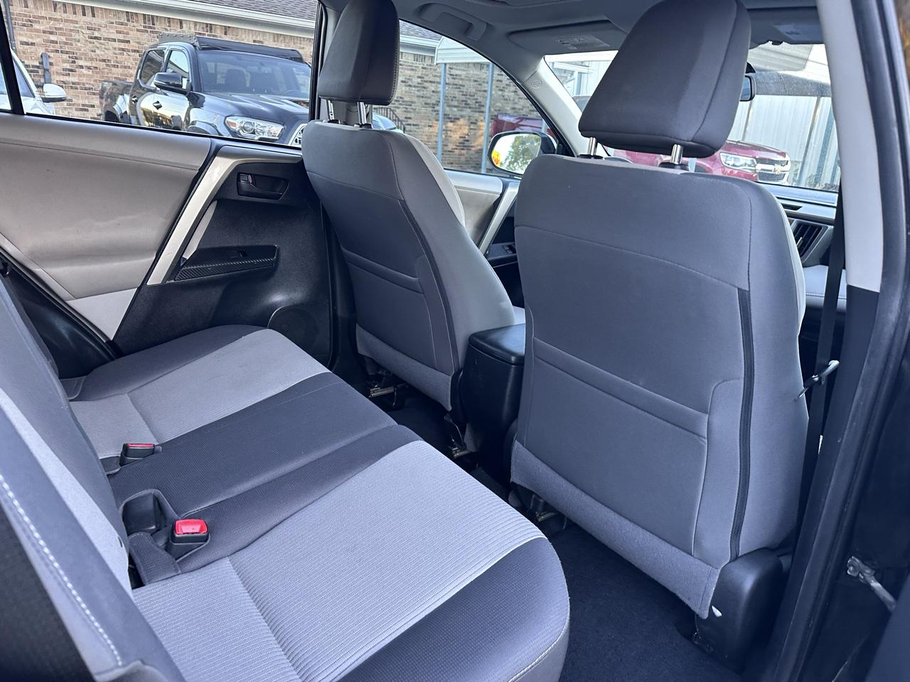 Toyota RAV4 XLE FWD 2013