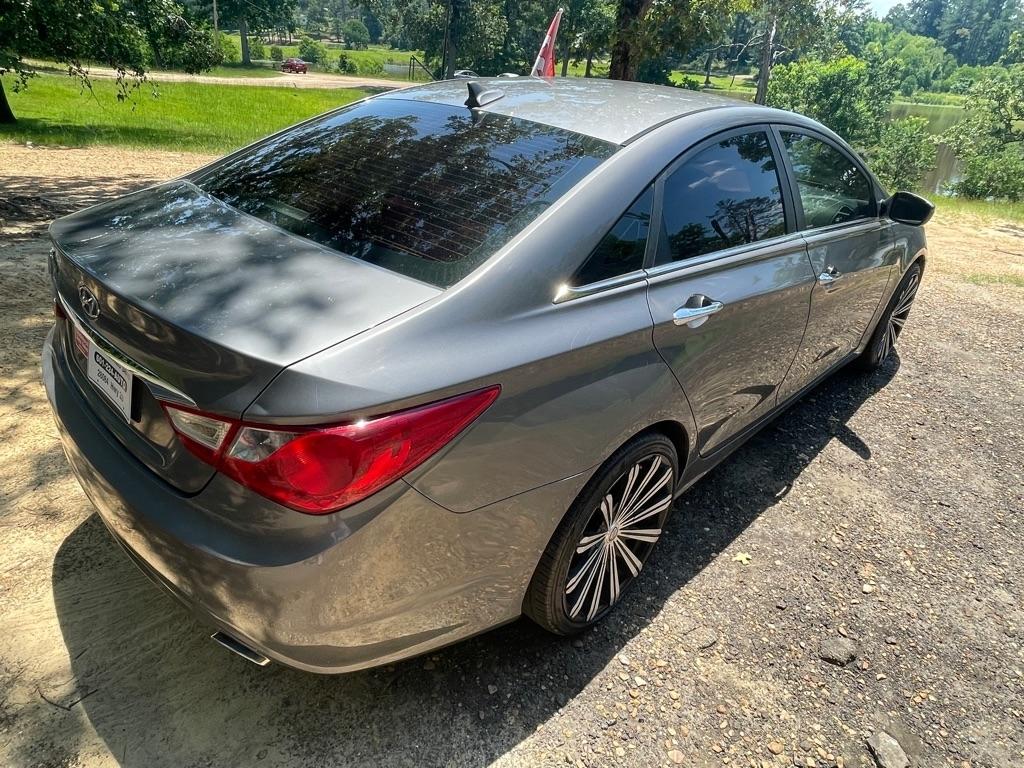 Hyundai Sonata SE Auto 2011