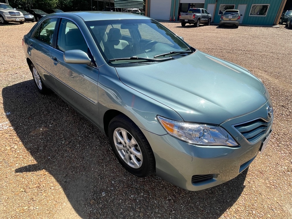 Toyota Camry Base 6-Spd AT 2011 Toyota Camry Base 6-Spd AT 2011