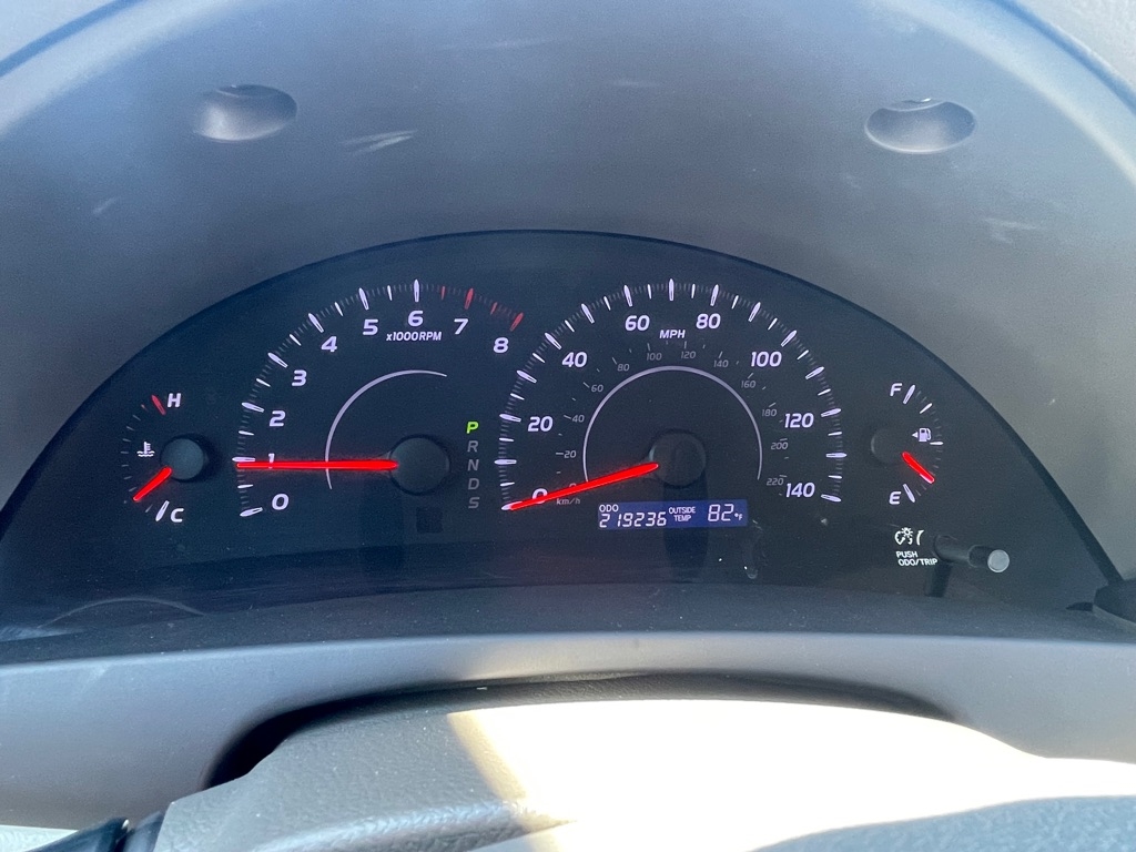 Toyota Camry Base 6-Spd AT 2011 Toyota Camry Base 6-Spd AT 2011