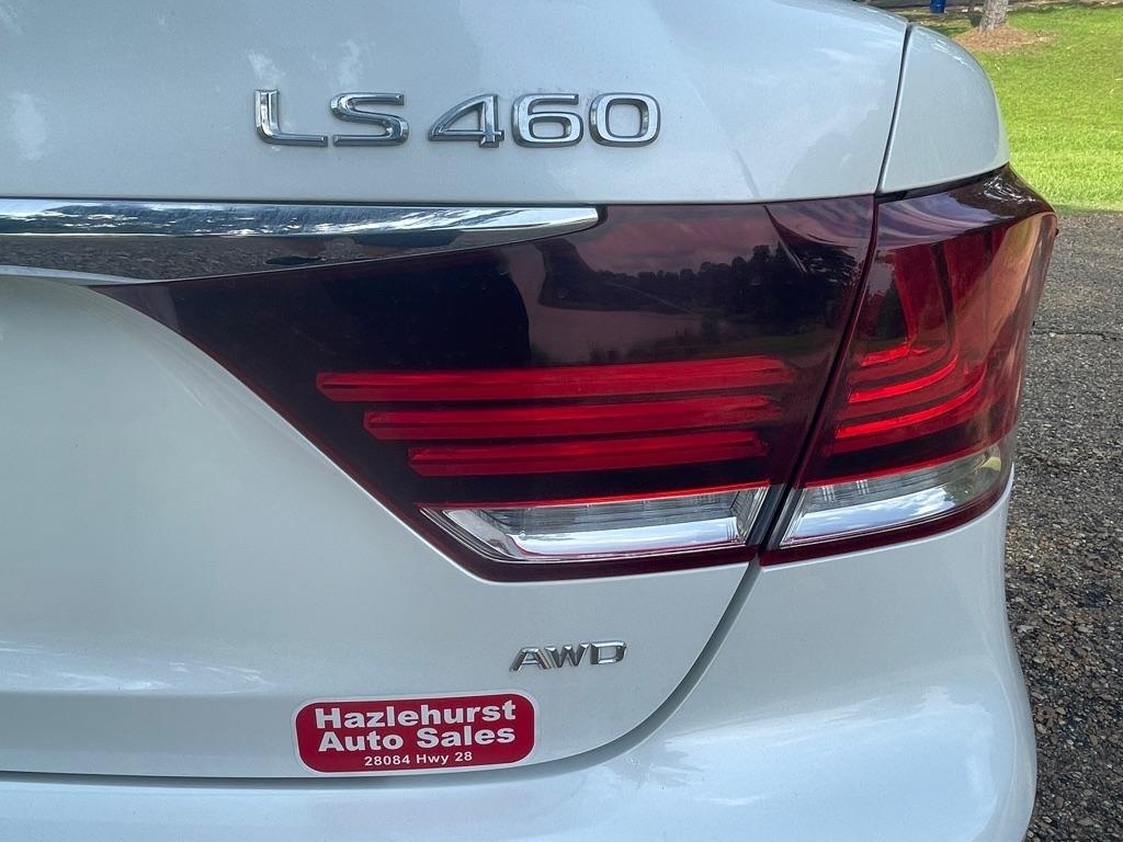 Lexus LS 460 Luxury Sedan AWD 2013