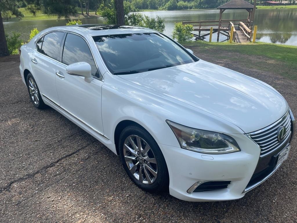Lexus LS 460 Luxury Sedan AWD 2013