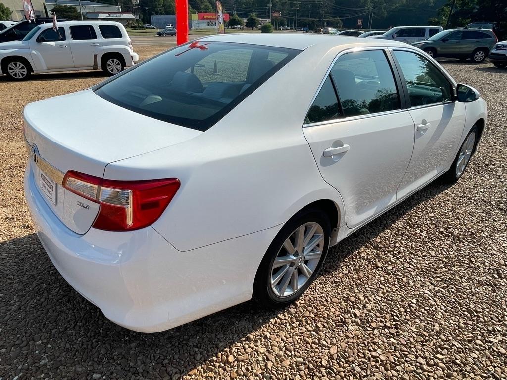 Toyota Camry SE 2012