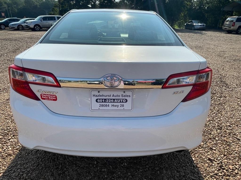 Toyota Camry SE 2012