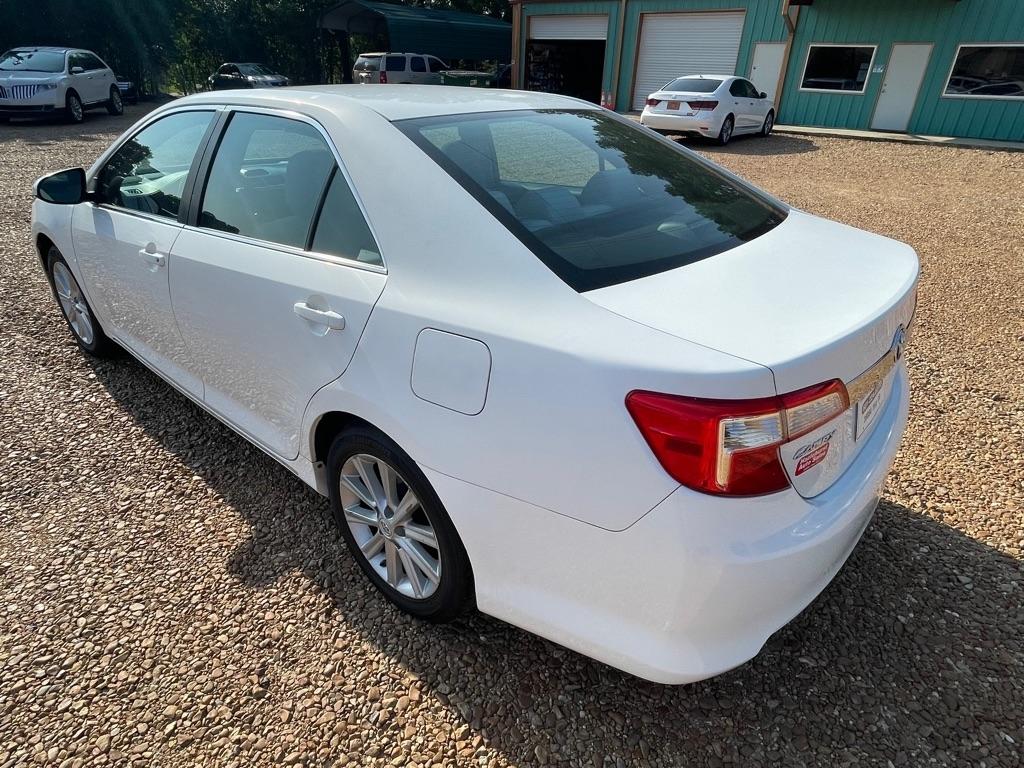 Toyota Camry SE 2012