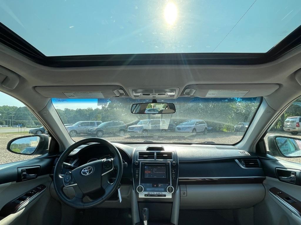Toyota Camry SE 2012