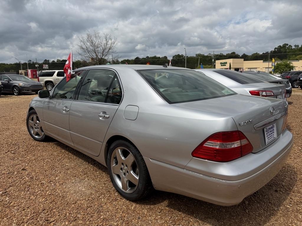 Lexus LS 430 Sedan 2005