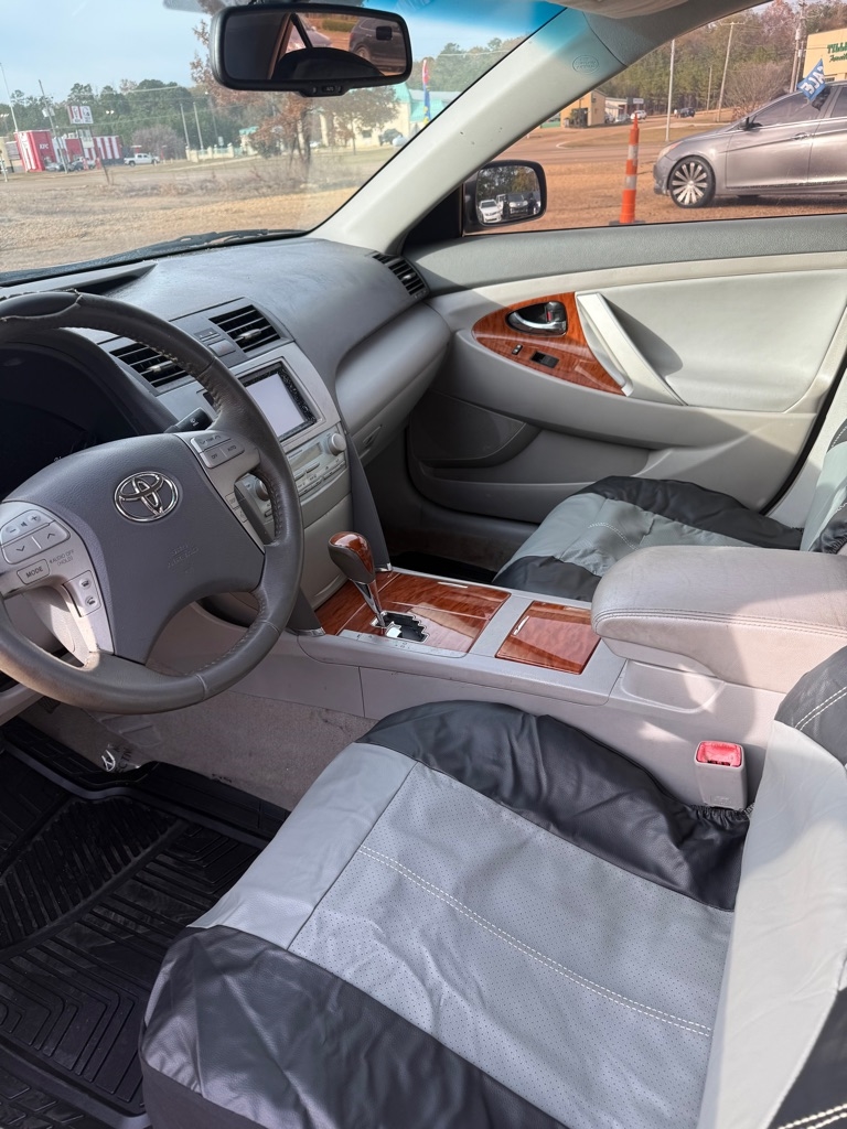 Toyota Camry SE V6 6-Spd AT 2009