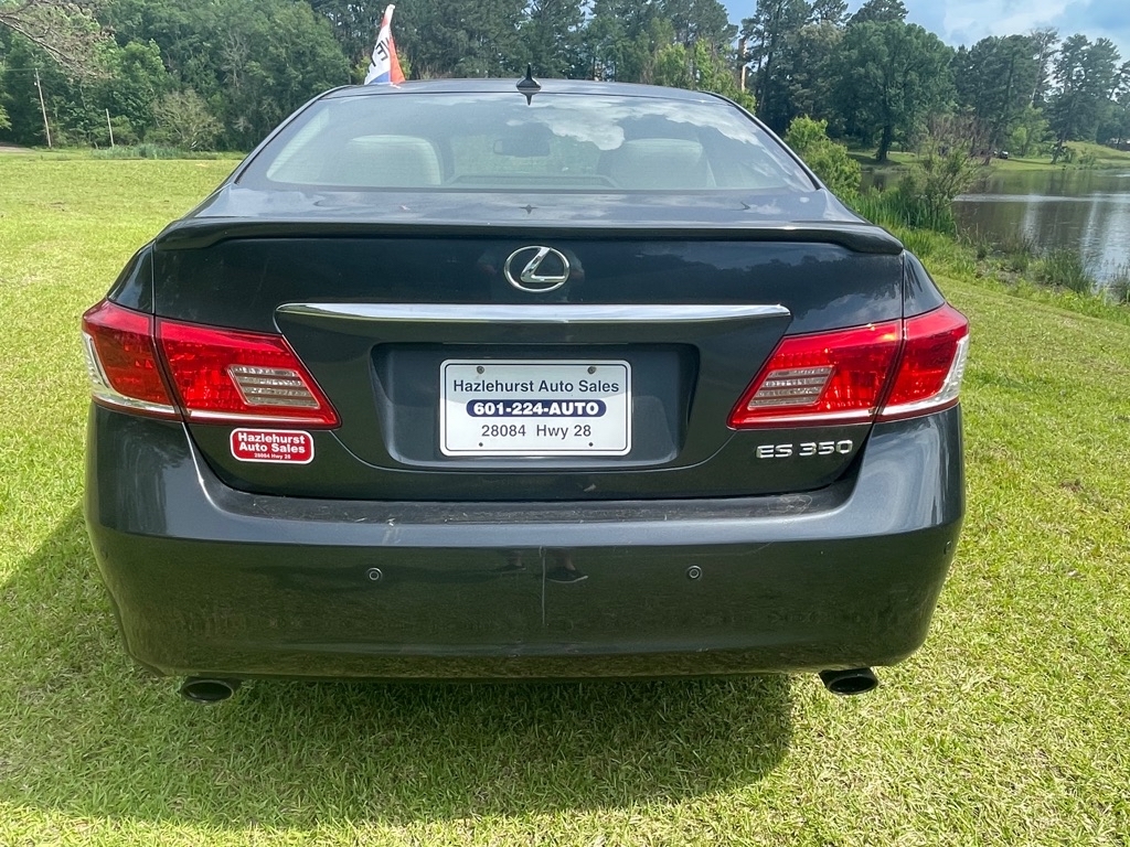 Lexus ES 350 Sedan 2011