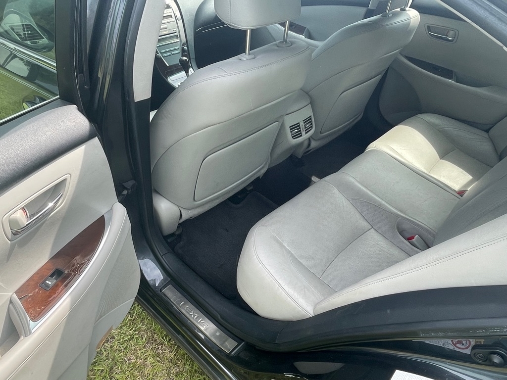 Lexus ES 350 Sedan 2011