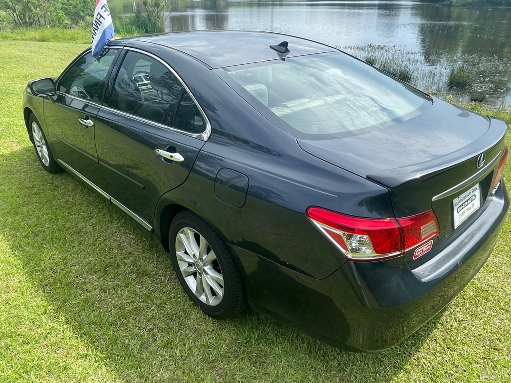 Lexus ES 350 Sedan 2011