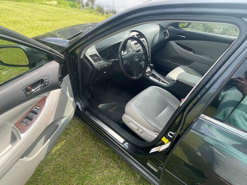 Lexus ES 350 Sedan 2011