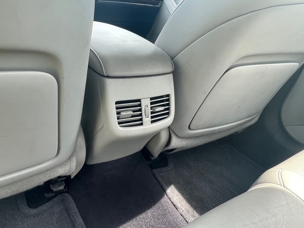 Lexus ES 350 Sedan 2011