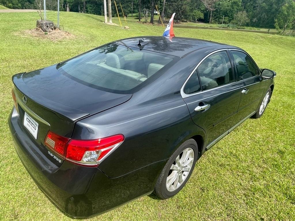Lexus ES 350 Sedan 2011