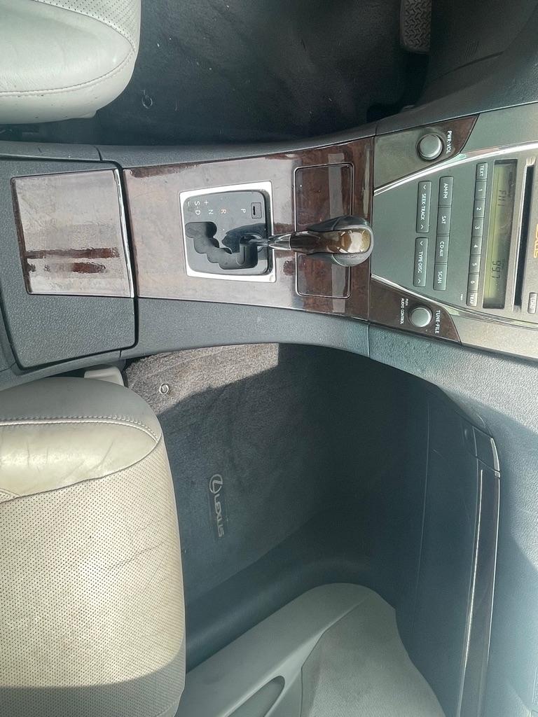 Lexus ES 350 Sedan 2011