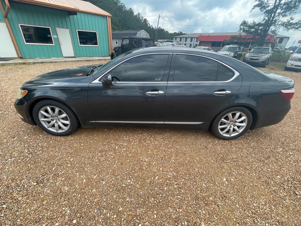 Lexus LS 460 Luxury Sedan 2007