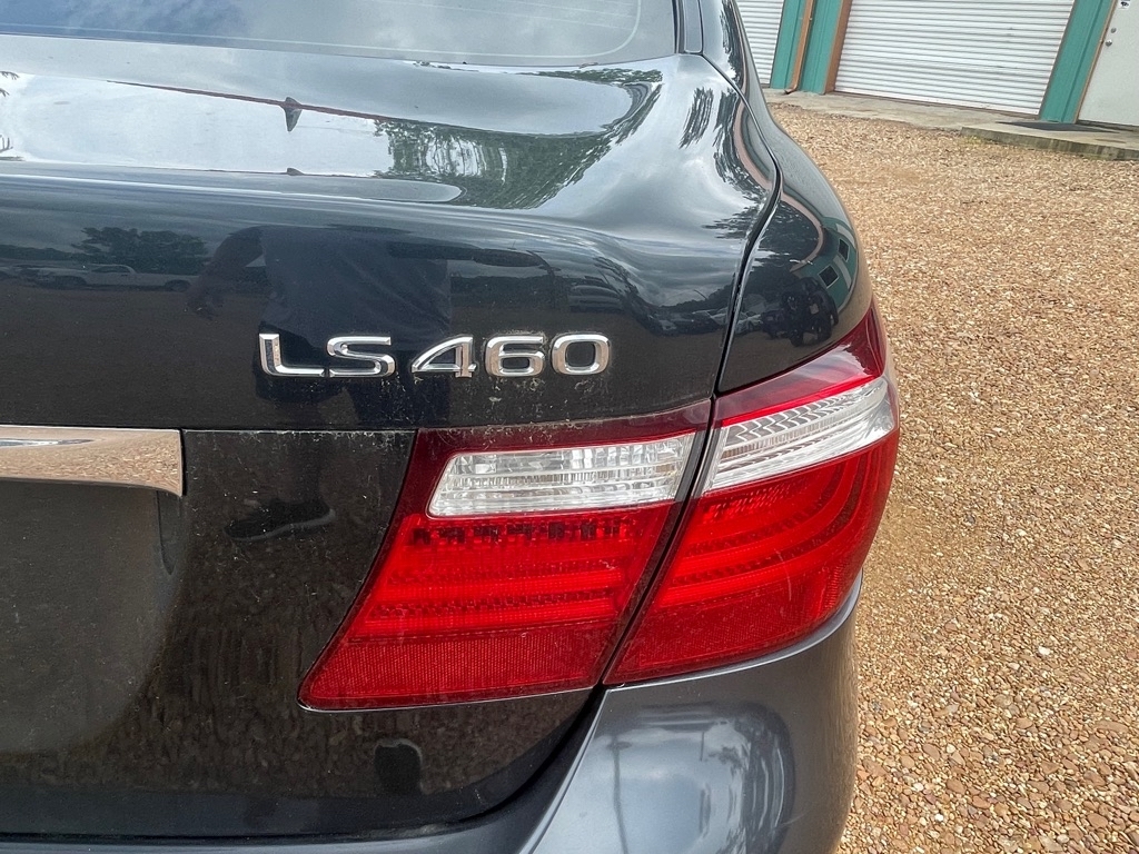 Lexus LS 460 Luxury Sedan 2007