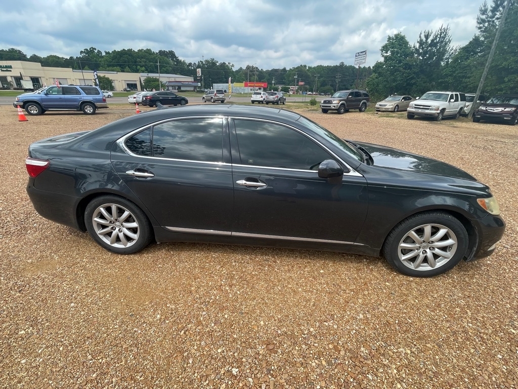 Lexus LS 460 Luxury Sedan 2007