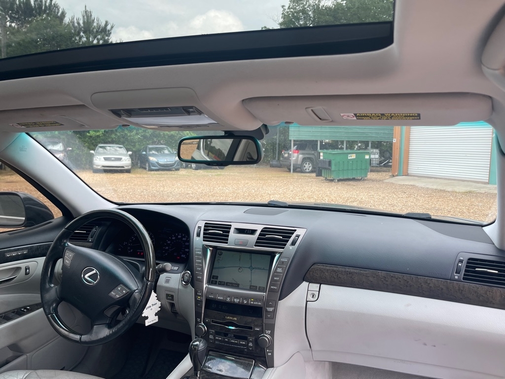 Lexus LS 460 Luxury Sedan 2007