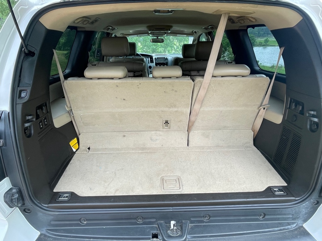 Toyota Sequoia Plantium 2WD 2008