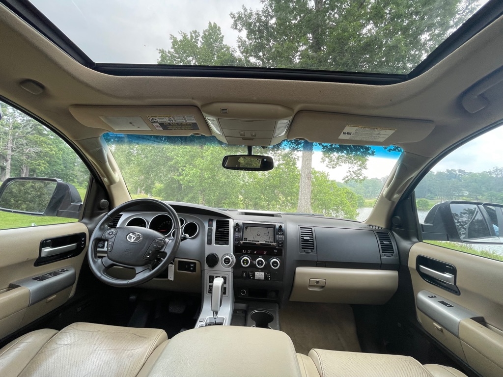 Toyota Sequoia Plantium 2WD 2008