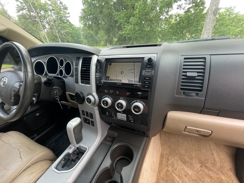 Toyota Sequoia Plantium 2WD 2008